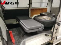 Toyota HIACE VAN лот № 7047 оценка R  с аукциона в Японии 4