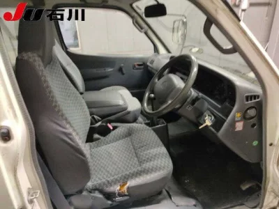 Toyota HIACE VAN  с аукциона в Японии