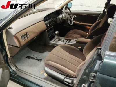 Nissan LAUREL  с аукциона в Японии