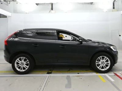Volvo XC60  с аукциона в Японии