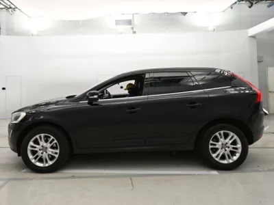 Volvo XC60  с аукциона в Японии