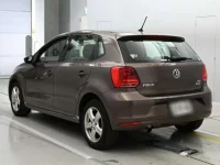 Volkswagen Polo лот № 38139 оценка 4.5  с аукциона в Японии 5