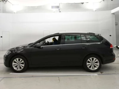 Volkswagen GOLF VARIANT  с аукциона в Японии