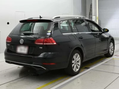Volkswagen GOLF VARIANT  с аукциона в Японии