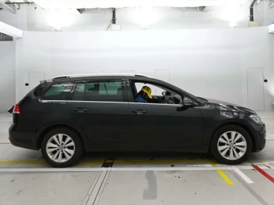 Volkswagen GOLF VARIANT  с аукциона в Японии