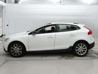 Volvo V40 лот № 38142 оценка 4.5  с аукциона в Японии 3