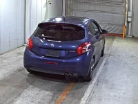 Peugeot 208 лот № 8155 оценка 3.5  с аукциона в Японии 4