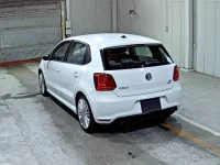 Volkswagen Polo лот № 8189 оценка R  с аукциона в Японии 1