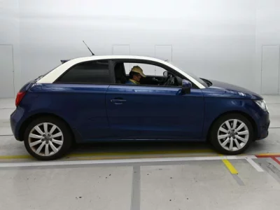 Audi A1  с аукциона в Японии