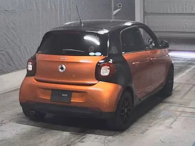 Smart FORFOUR  с аукциона в Японии