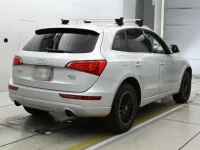 Audi Q5 лот № 38244 оценка 4  с аукциона в Японии 1