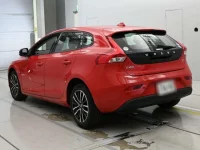 Volvo V40 лот № 90029 оценка 4.5  с аукциона в Японии 5