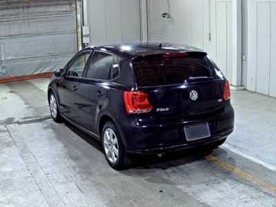 Volkswagen Polo  с аукциона в Японии