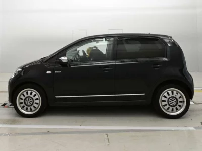 Volkswagen UP  с аукциона в Японии