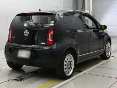 Volkswagen UP  с аукциона в Японии