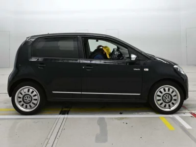 Volkswagen UP  с аукциона в Японии
