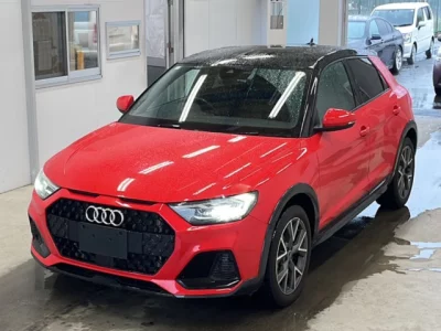 Audi A1  с аукциона в Японии
