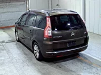 Citroen C4 лот № 7061 оценка 3.5  с аукциона в Японии 1