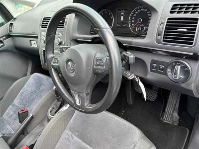 Volkswagen GOLF TOURAN  с аукциона в Японии