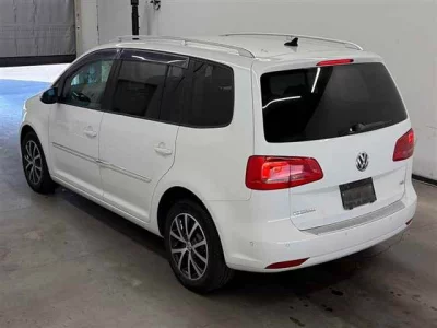 Volkswagen GOLF TOURAN  с аукциона в Японии
