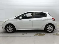 Peugeot 208 лот № 90317 оценка 3  с аукциона в Японии 3