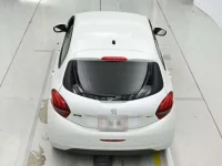 Peugeot 208 лот № 90317 оценка 3  с аукциона в Японии 7
