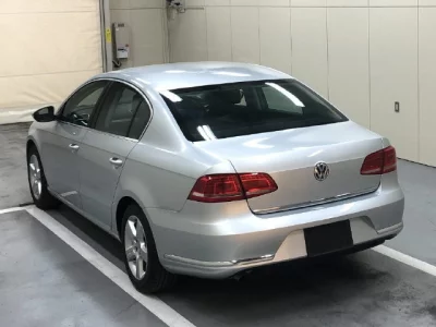 Volkswagen Passat  с аукциона в Японии