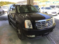 GM CADILLAC ESCALADE лот № 8063 оценка 3.5  с аукциона в Японии 2
