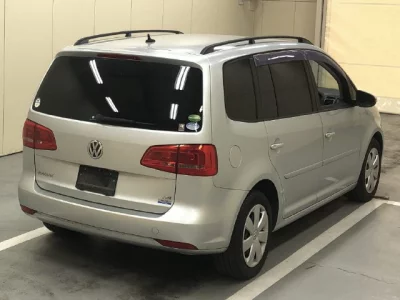 Volkswagen GOLF TOURAN