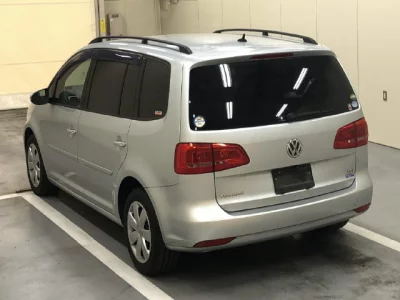 Volkswagen GOLF TOURAN