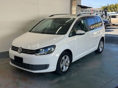 Volkswagen GOLF TOURAN  с аукциона в Японии