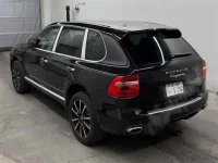 Porsche Cayenne лот № 70079 оценка 3.5  с аукциона в Японии 1