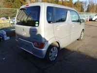 Suzuki WAGON R лот № 32499 оценка 4  с аукциона в Японии 2