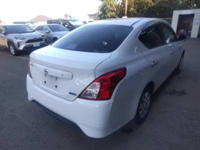 Nissan LATIO