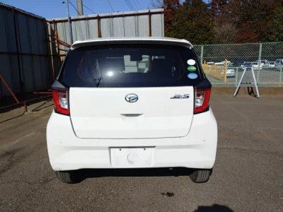 Daihatsu MIRA E S