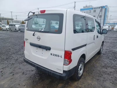 Nissan NV200