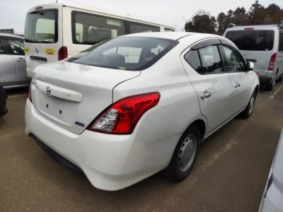 Nissan LATIO