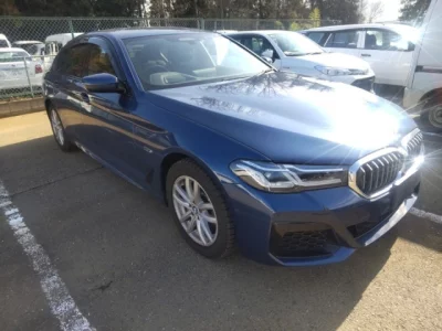 BMW 5-Series  с аукциона в Японии