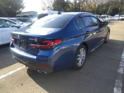 BMW 5-Series  с аукциона в Японии