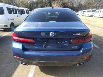 BMW 5-Series  с аукциона в Японии