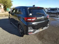 Toyota RAIZE лот № 34047 оценка 3  с аукциона в Японии 4