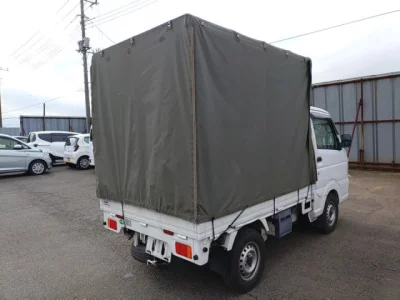 Nissan NT100 Clipper