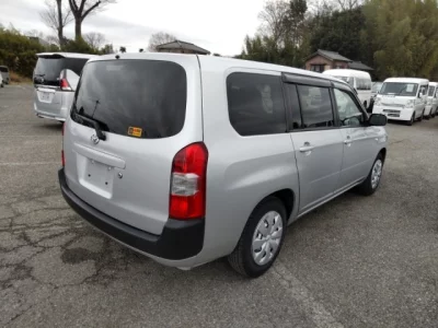 Toyota SUCCEED