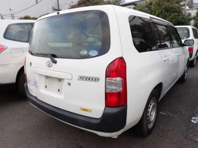 Toyota SUCCEED