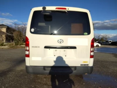 Toyota HiAce Van