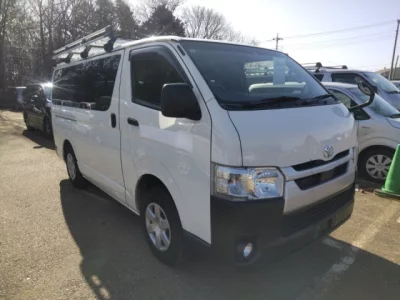 Toyota HiAce Van