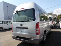 Toyota HIACE VAN лот № 52 оценка 3.5  с аукциона в Японии 1