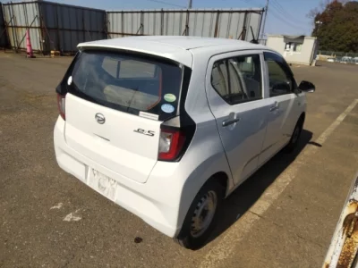 Daihatsu MIRA E S