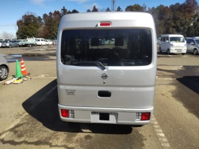 Nissan CLIPPER VAN