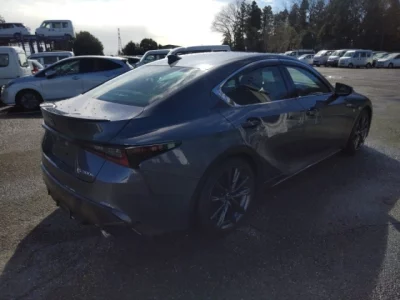 Lexus IS300h